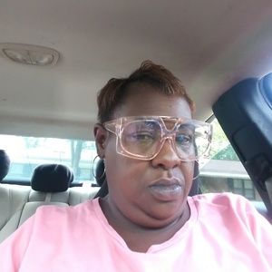 Meet your Posher, Lasonja